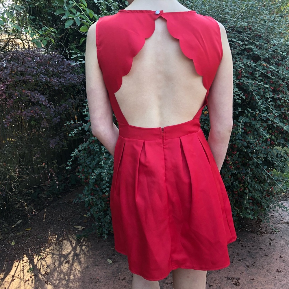 Vintage | Open back red dress